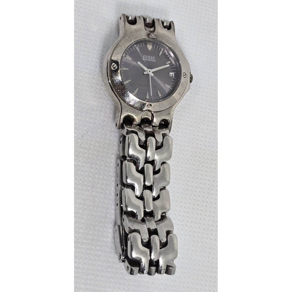 Women's Guess Waterpro Petite Gray Dial Date Silver Tone Case Bracelet Watch 11 - Picture 6 of 9